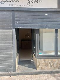 Locale Commerciale 30 mq | Giugliano Centro
