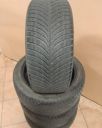 Pneumatici invernali Nokian 235/45 R18 98V XL
