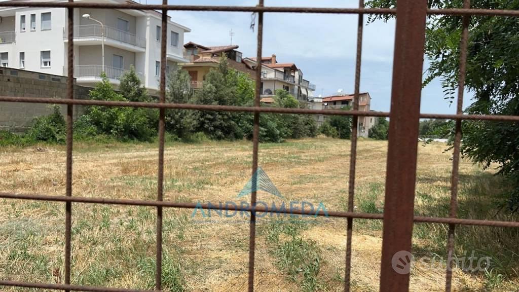 Terreno di 10000 m² a Sant'Antimo - Vista 2