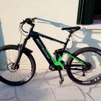 Bicicletta full suspension