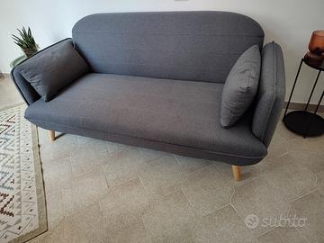 Divano letto nuovissimo 