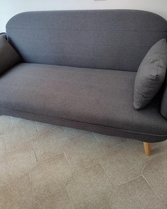 Divano letto nuovissimo 