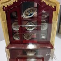  Credenza per casa di bambole 