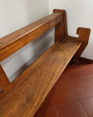 Panca da chiesa in noce del 700 ritiro sul posto.