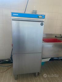 Lavaoggetti professionale