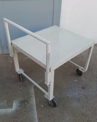 carrello in ferro