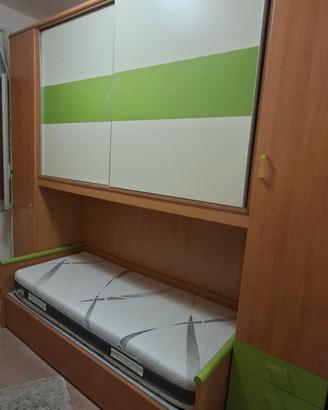  cameretta con letto cassettone con scrivania 