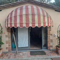 n. 3 tende esterne rosso /  bianco  integre