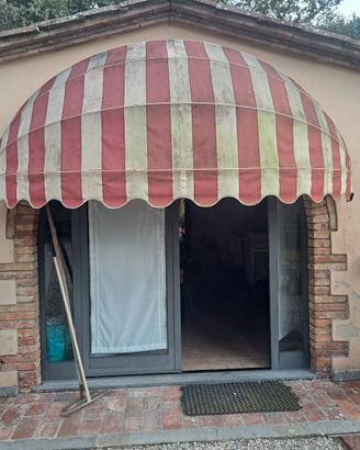 n. 3 tende esterne rosso /  bianco  integre
