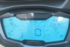 Scooter bevelli 4oo s