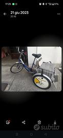bici a tre ruote Atala, con seggiolino 