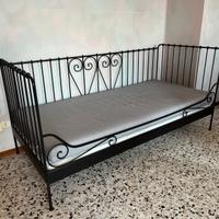Divano letto Ikea ad una piazza in ferro