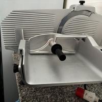 Affettatrice 380 volt