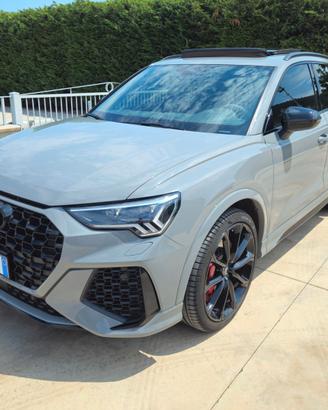 Audi RSQ3