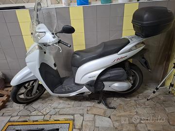 Scooter SH 300