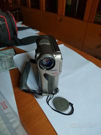 CANON DIGITAL VIDEO CAMCORDER Mini DV MV3 MC