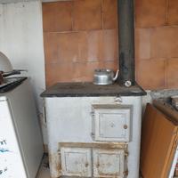 antica cucina in ghisa