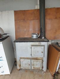 antica cucina in ghisa