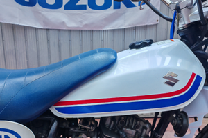 Suzuki rv Van Van 125 - tratt-