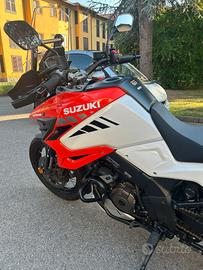 Moto Suzuki V-Strom 1050 XT