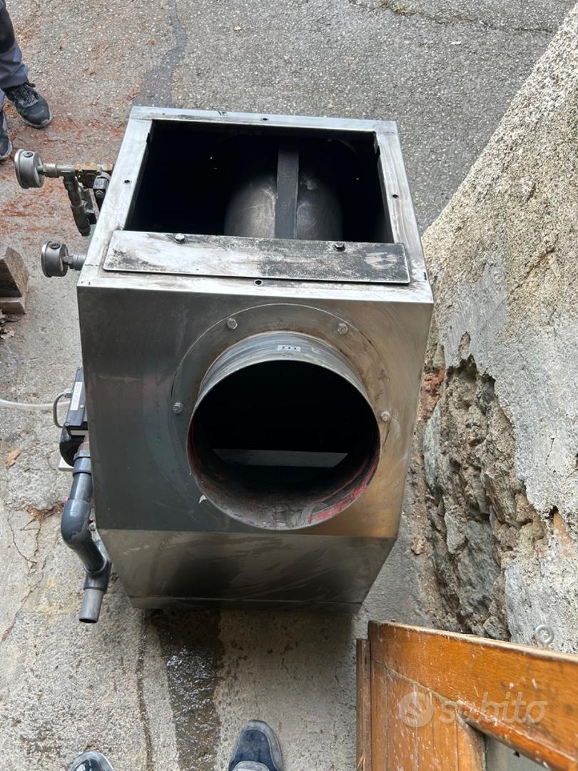 Abbattitore di fumi per forno a legna - Giardino e Fai da te In vendita a  Genova