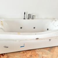 Jacuzzi NUOVA