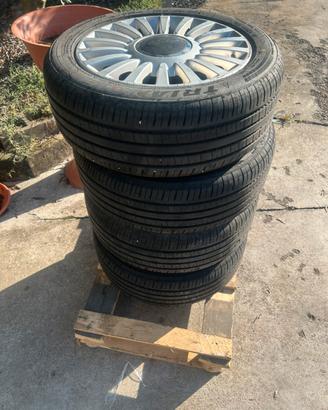 Cerchi da 15 fiat 500 con gomme