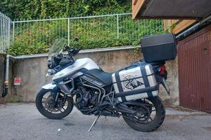 Triumph Tiger 800 xrx
