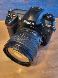 Nikon D200 DSRL + Obiettivo Nikkor 18-70 3.5/4.5 G