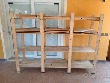 Scaffale in legno