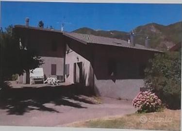 Villa grande indipendente