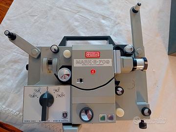 lotto proiettori 8 , bobine, cinepresa ecc super 8