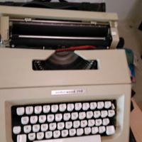 Macchina da scrivere underwood 250