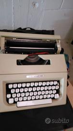 Macchina da scrivere underwood 250
