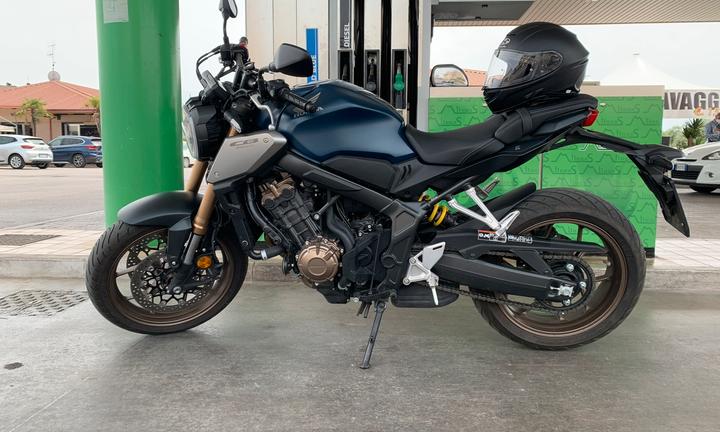 Honda CB 650 R con ABS, NRS