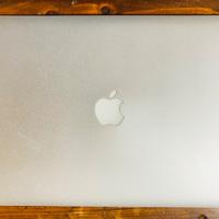 MacBook Pro late 2015 - 15” - i7 quad core 2.8Ghz