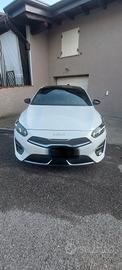 Kia Proceed 1500 benzina 160 cv
