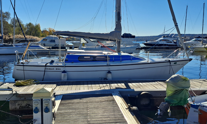 Barca a vela Comet 850