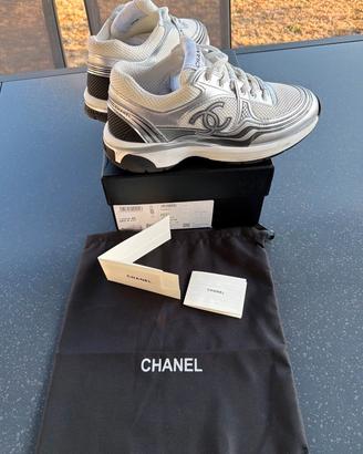 chanel runner