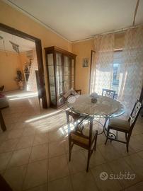 5 LOCALI A NOLA