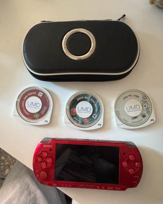 PSP 3004 Radiant Red + 3 giochi + custodia