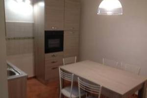 Trilocale via taranto 70-brindisi