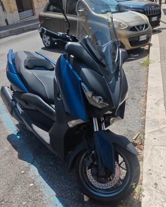YAMAHA X MAX 300