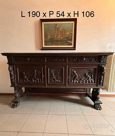Credenza in legno massello del XIX secolo