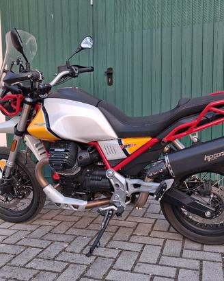 Moto Guzzi V85tt
