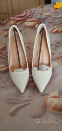scarpe bianche