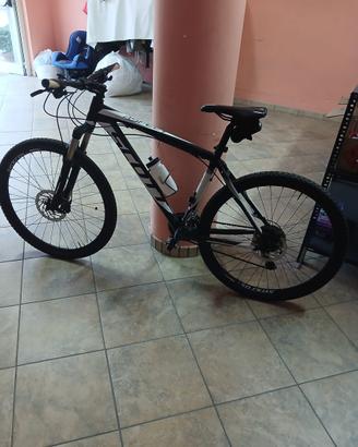 Mountain bike Scott