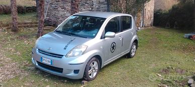 Daihatsu Sirion 4x4 adatta a neopatentati 