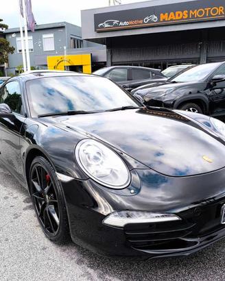PORSCHE 911 3.4 Carrera Coupé