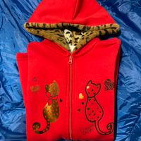 Felpa rossa con gattini e cappuccio Nuova